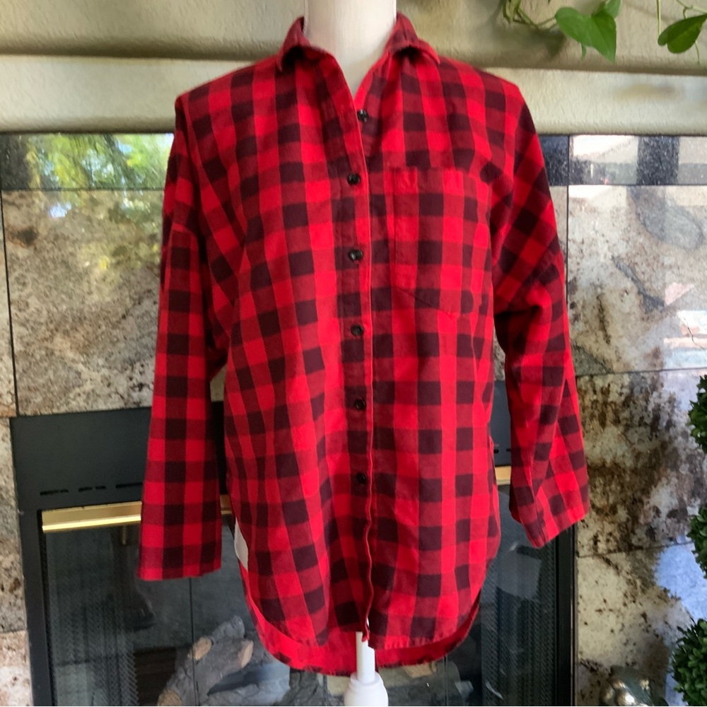 Vintage Rare Unique Flannel Red/Black Button down Top